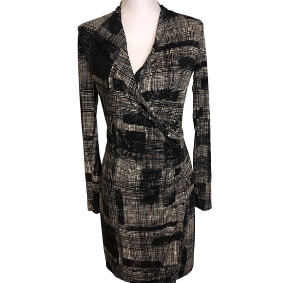 KamaliKulture Dresses & Skirts - KamaliKulture Black & White Wrap Style Dress